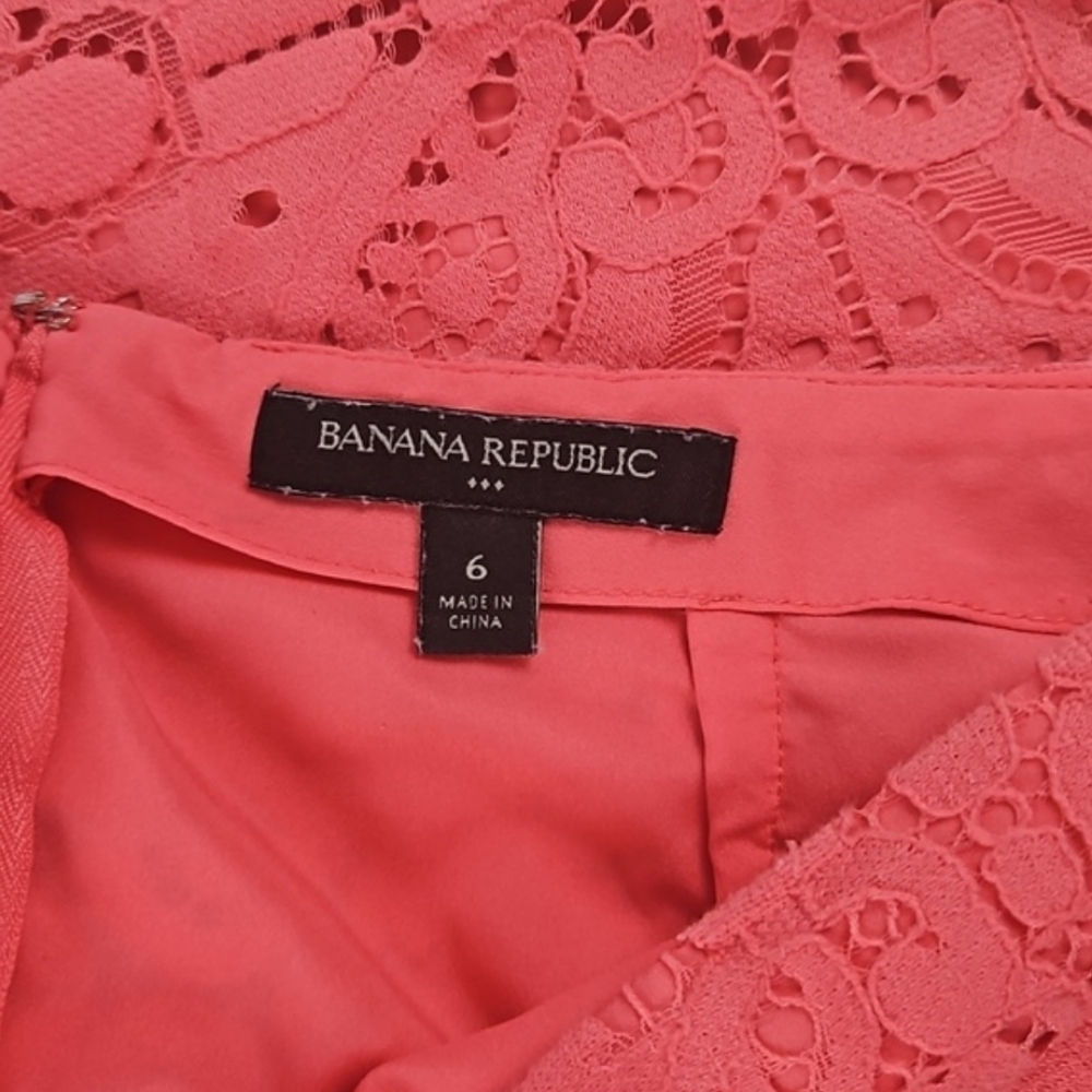 Banana Republic Lace Skirt, Chestnut Pink (Coral-Pink Color), 6 - Picture 3 of 3